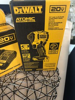 DEWALT 3 Speed Impact driver With 1 Battery 