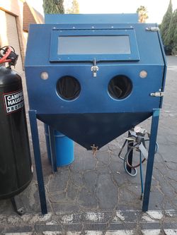 Abrasive Blast Cabinet w/Dust Collection System