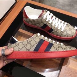 Gucci Sneakers 