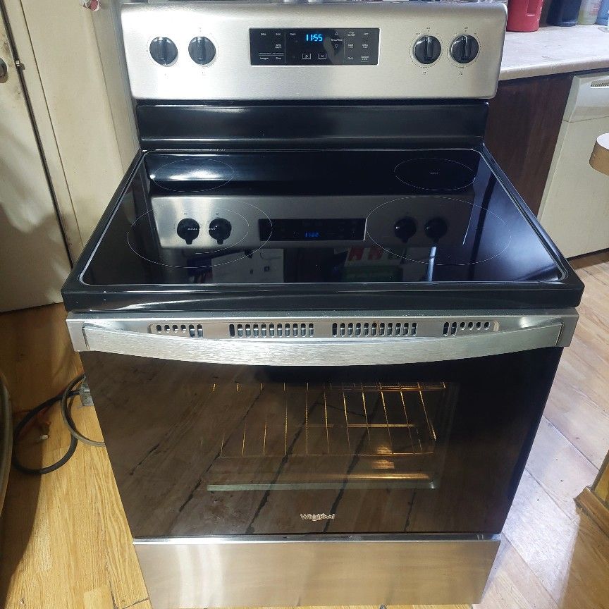 Like New Condition Manufactured 1/22  Works Excellent 