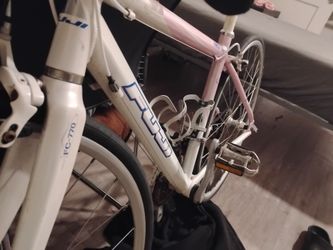 Fuji Finest 1.0 Road Bike