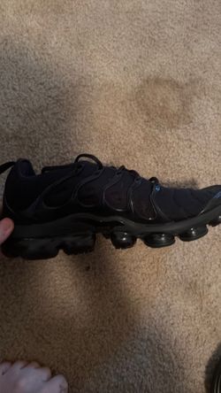 Nike  vapormaxes .size 11