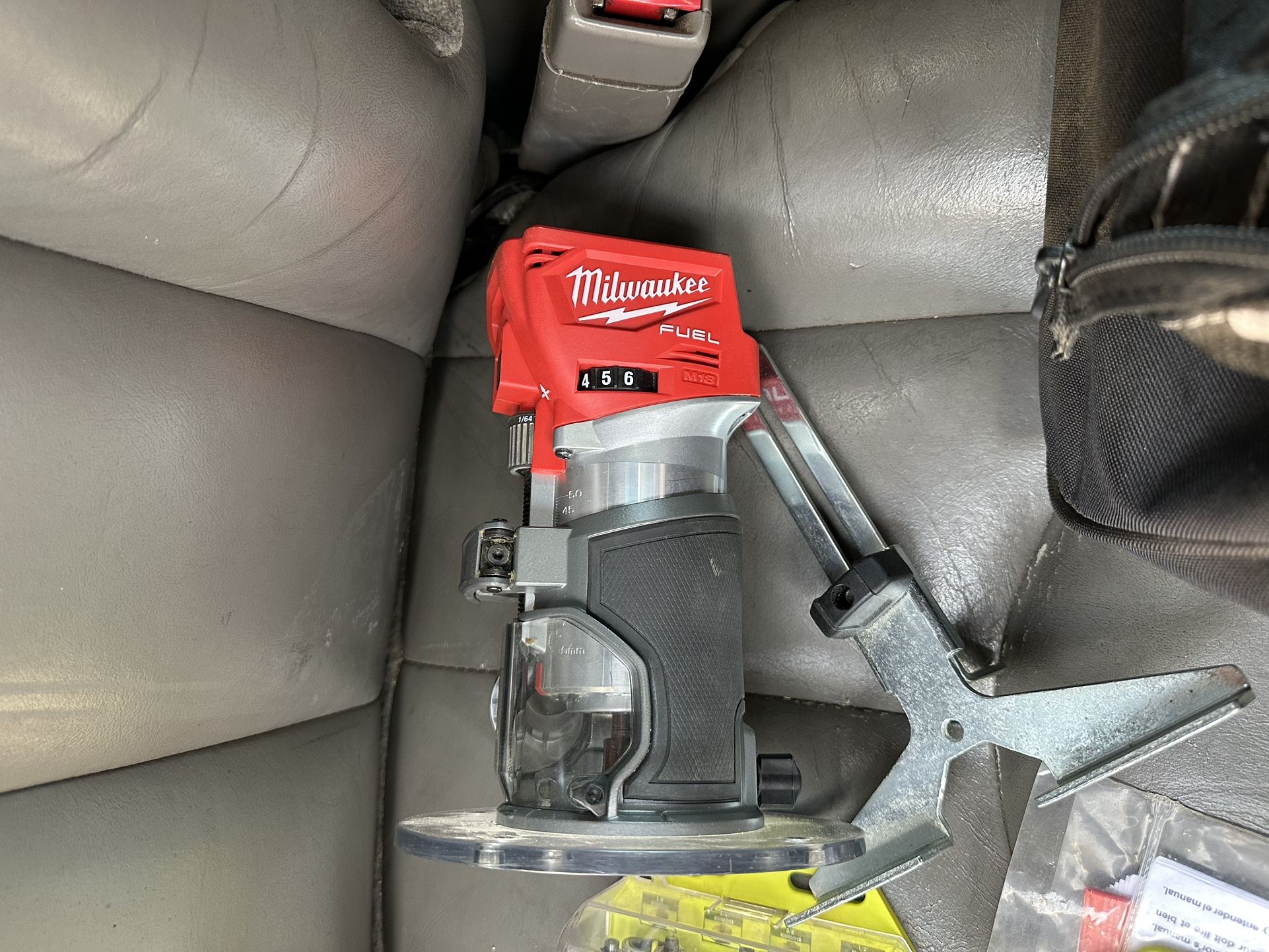 Milwaukee M18 Router With Bits