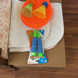 New Badminton  Racket And Birdie Set (2) Each