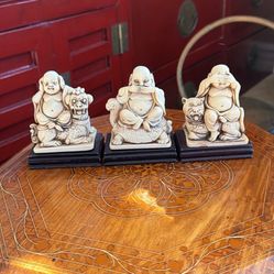 Tan Resin Set of 3 Buddha Statues Hear, See, Speak No Evil With Fu Dog Jaguar