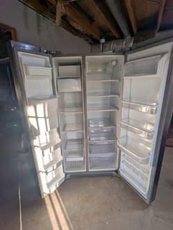 Refrigerator used