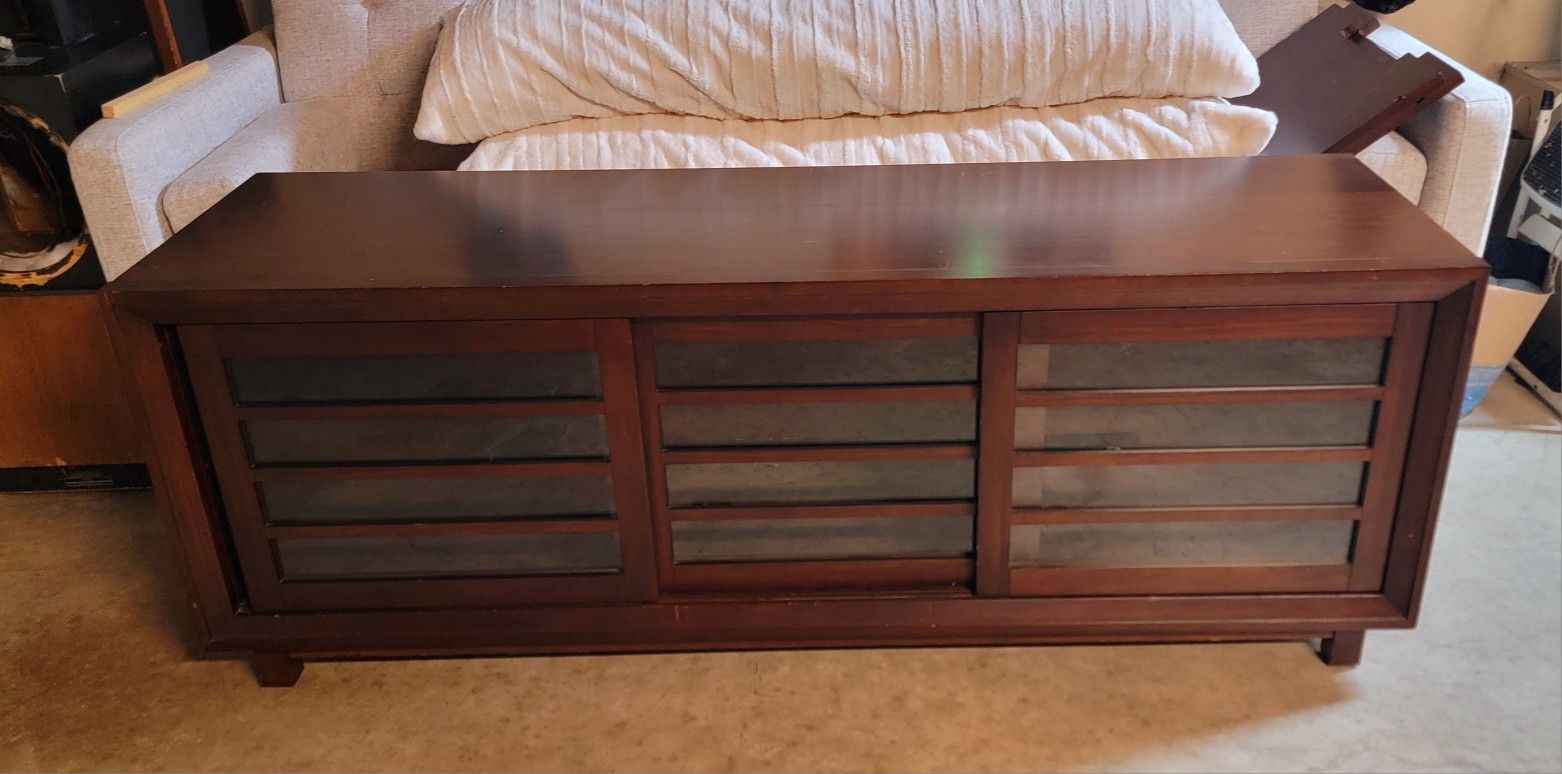 Free TV Console