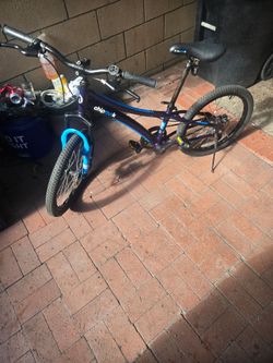 Bicicleta husada en buenas condiciones