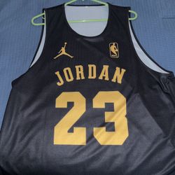 Micheal Jordan black jersey 