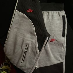 Nike Sweatsuit