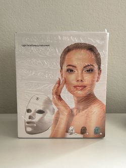 LED Light Therapy Beauty Instrument - White