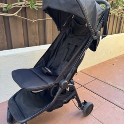 Mountain Buggy Nano Travel Stroller + Stroller Organizer