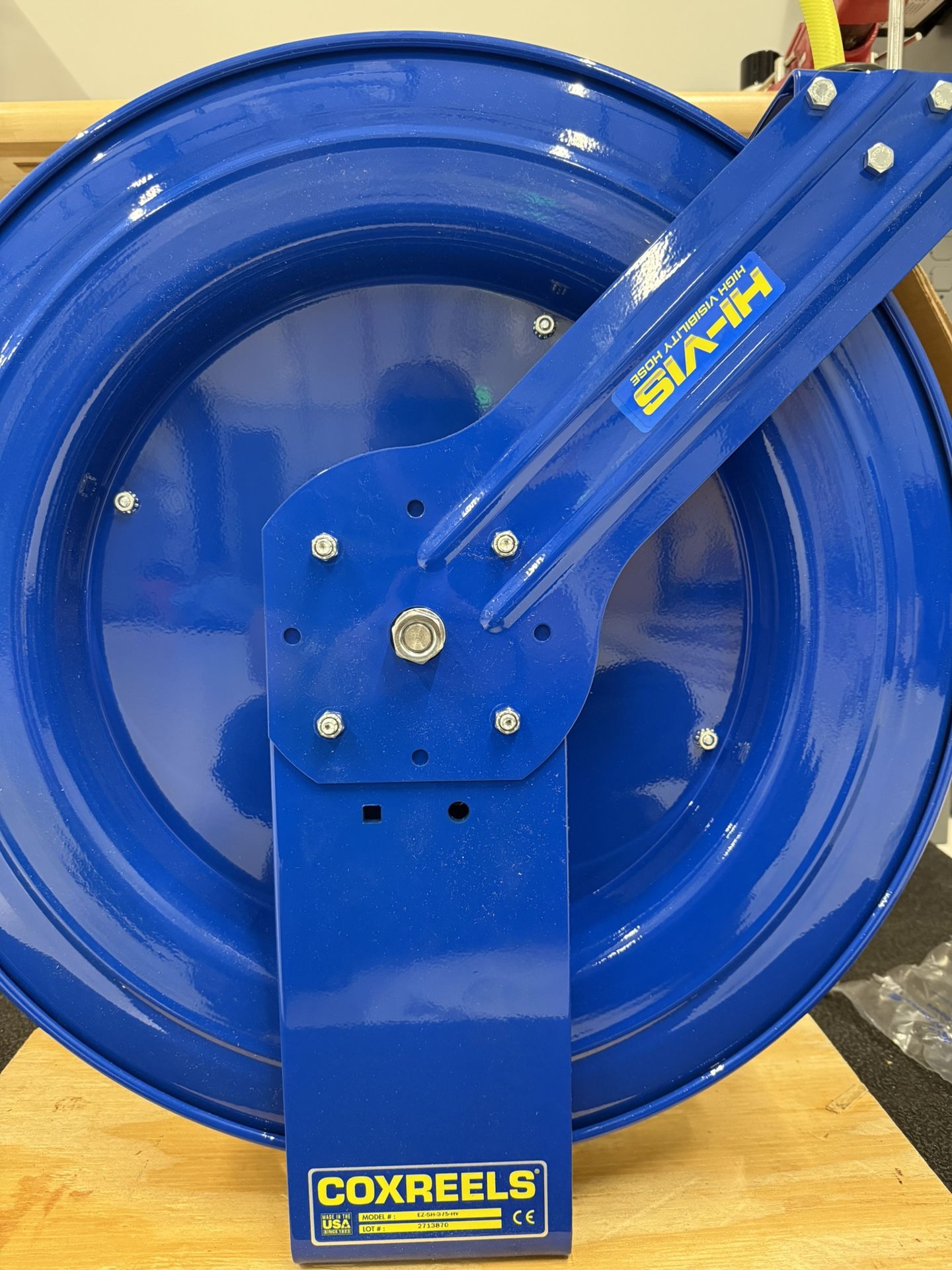 Cox Reel With 100 Ft Hose