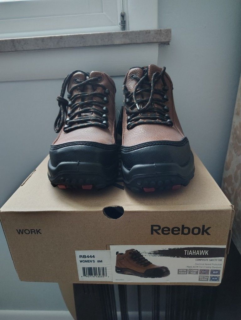 SIZE 8-REEBOK Tiahawk-RB444 Women's Waterproof Sport Work Boot-Brown