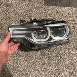 Bmw  328d Xdrive 2018 Driver Side Headlights