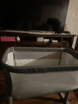 Baby crib
