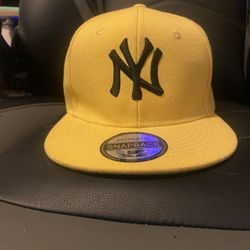 New Era New York Yankees 9FIFTY Snapback Adjustable Hat Cap- OSFM