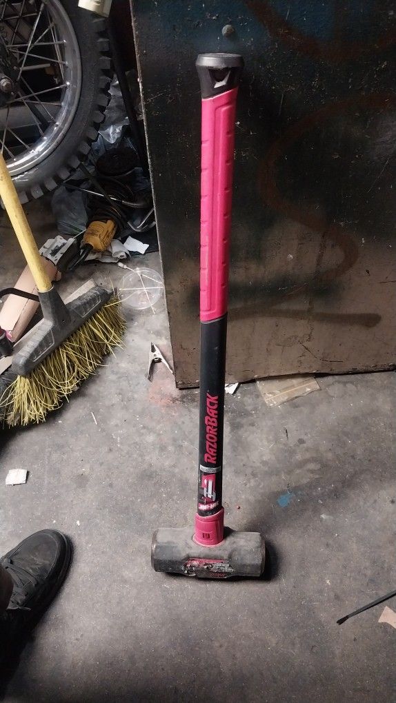 Razor Back Sledge Hammer 16lbs 
