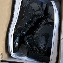 Air Jordan 1 Mid SE “Space Jam”