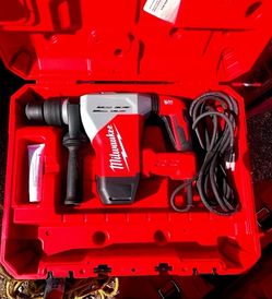 MILWAUKEE CORDED 1-9/16 IN SDS MAX ROTARY HAMMER 