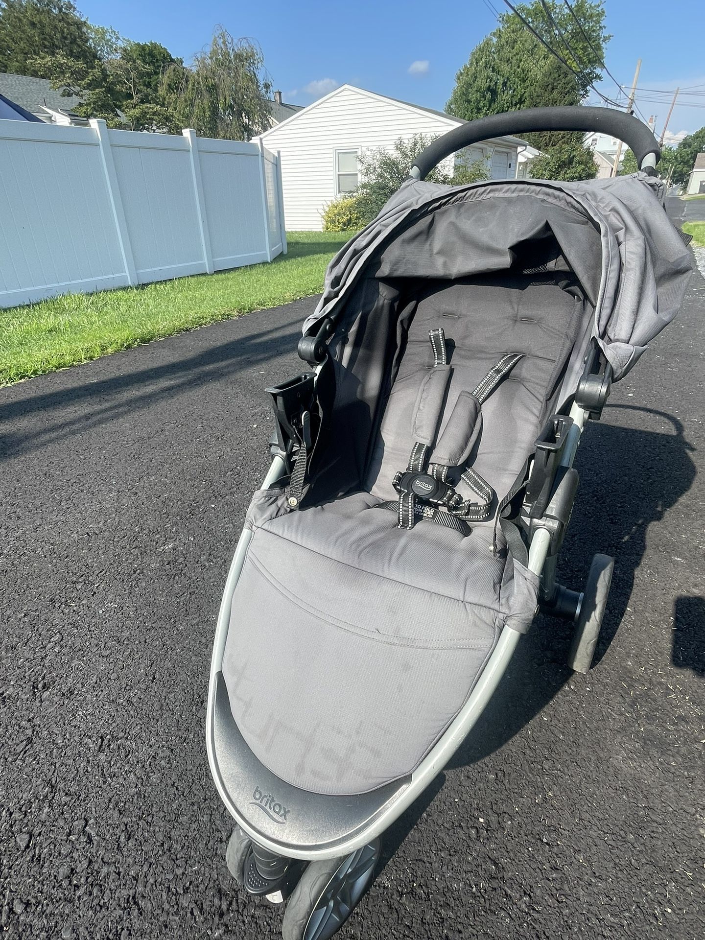 Britax Baby Carrier/ Car Seat/ Stroller for Sale in Camp Hill, PA OfferUp