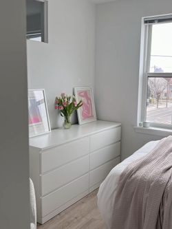 White Dressers / Cómodas Blancas 🚚