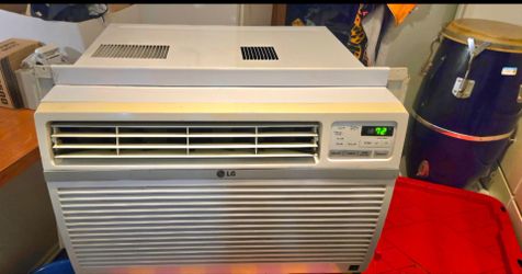 Large Wall Unit 14k BTU