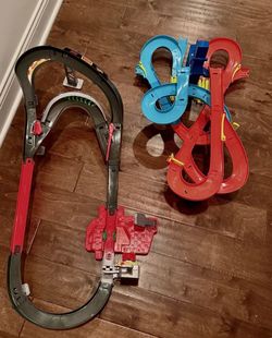 Hot Wheels Racetrack Playset Toy Cars