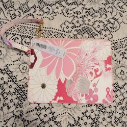 NWT'S Chico's Floral Zippered Wristlet/Purse