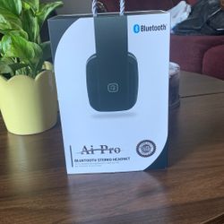 AI Pro Bluetooth Headphones hands-free call with built-in microphone and noise cancellation