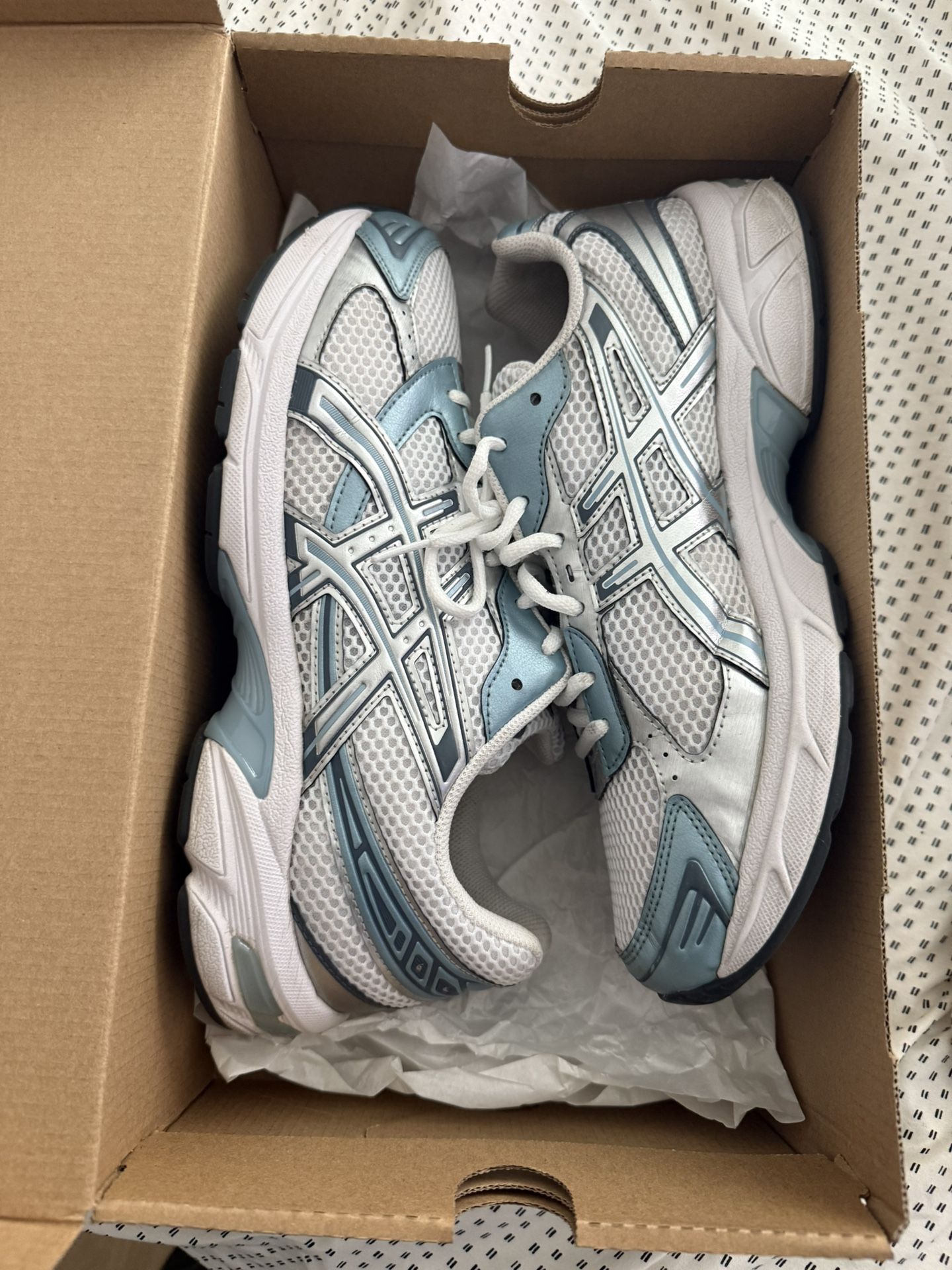 Used ASICS Gel - 1130 Size 10