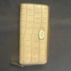 Michael Kors Women's Vintage Leather Wallet