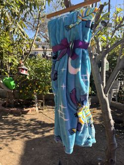 Disney Stitch Scarf Twin Throw Blanket 60in x 70in 