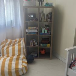 Bookshelf