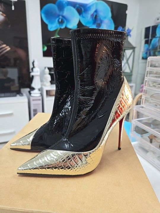Bibooty Black Gold Heel Boot 