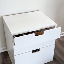 3-drawer Dresser
