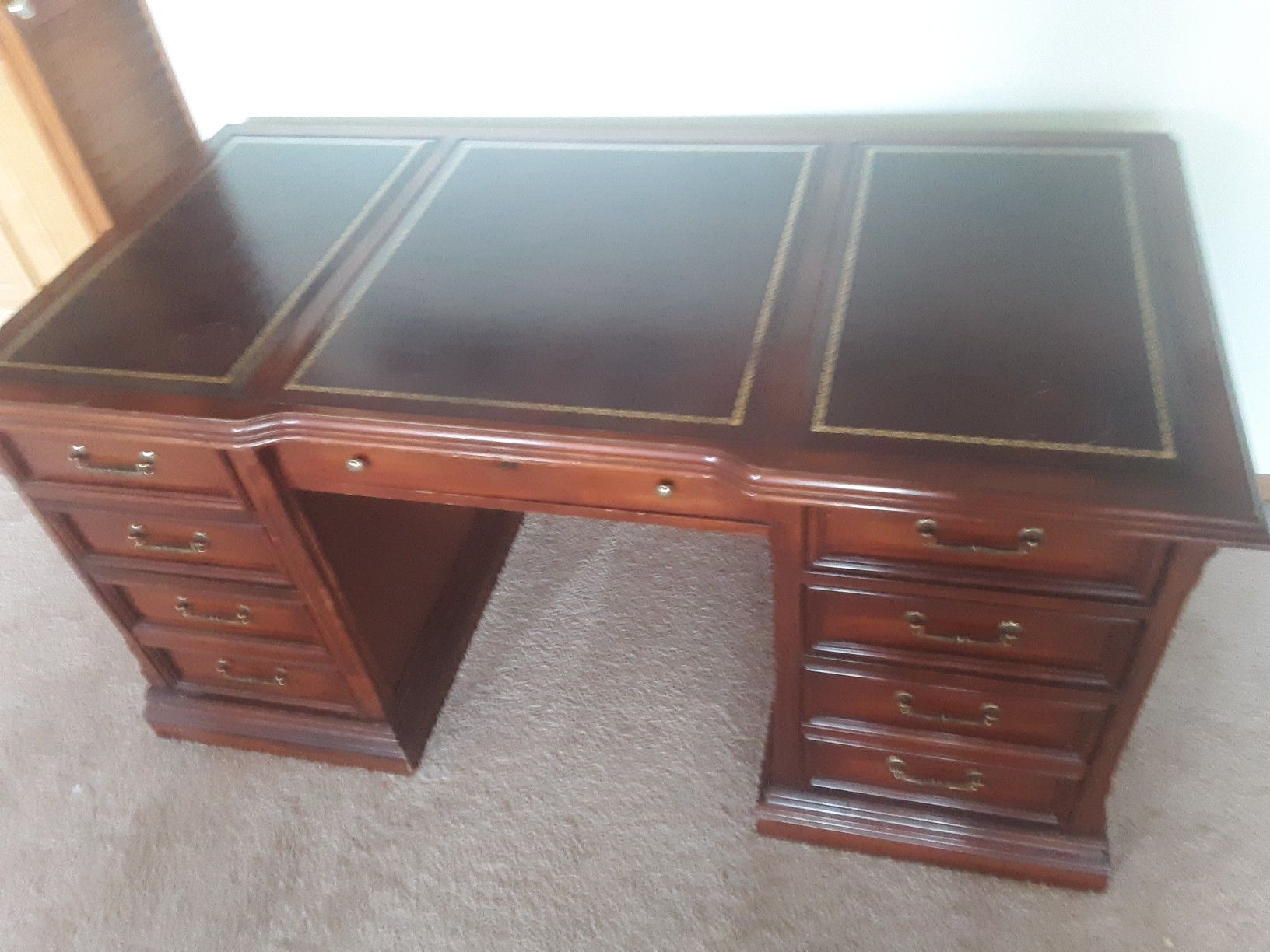 solid wood desks for Sale in Oro Valley, AZ OfferUp