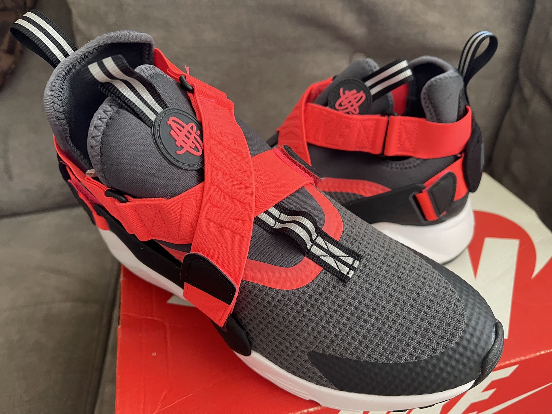 Nike Youth Huarache Shoes Size And Size In Womens