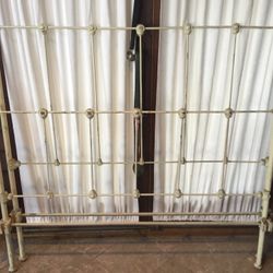 Authentic Vintage  Headboard And Footboard Wrought Iron Double Bed Original Brass Ball Finials (4)  W/rosettes And Siderails 