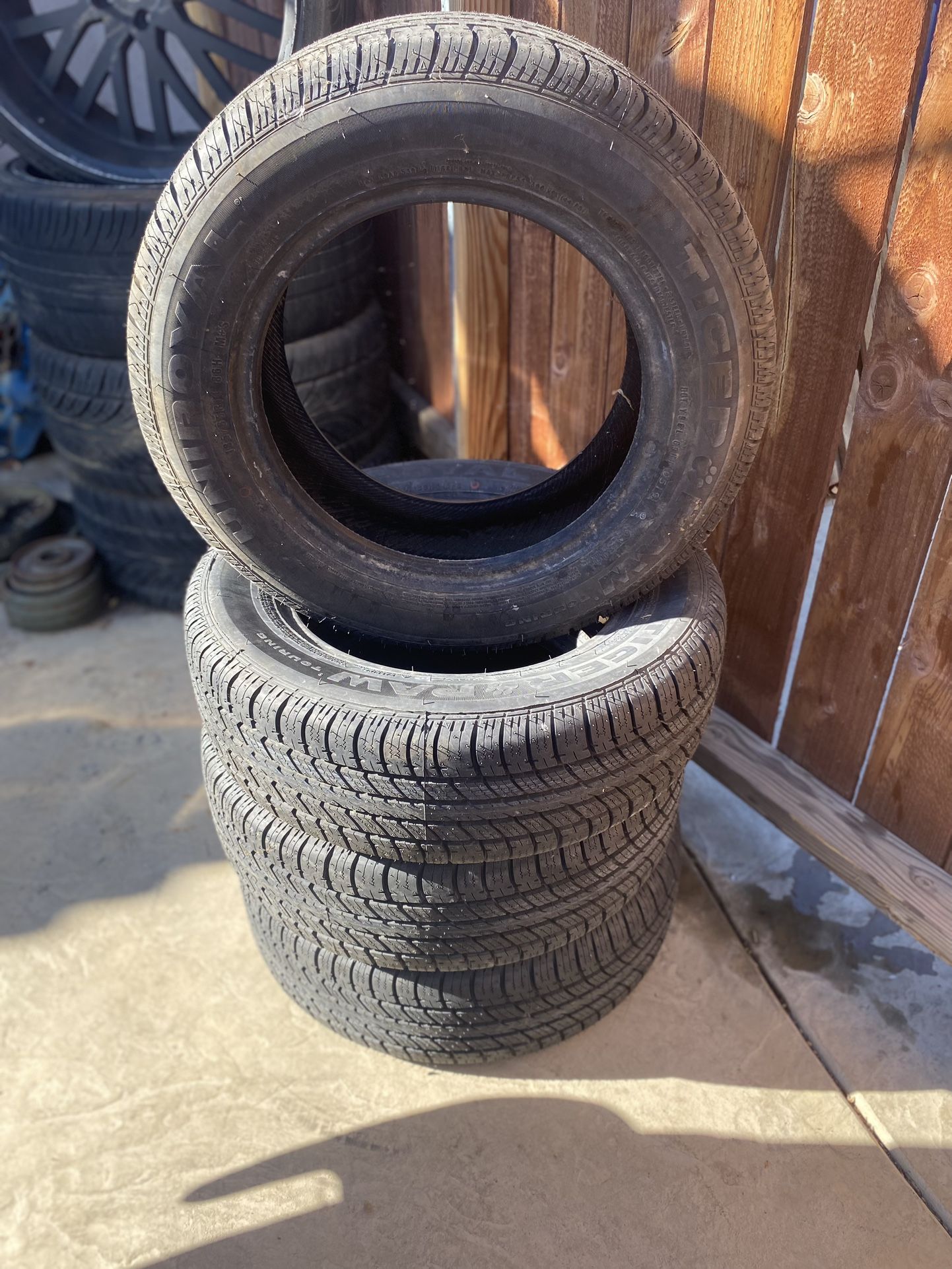 Llantas Tires for Sale in Riverside, CA OfferUp(04)