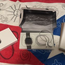 Apple Watch Ultra 2 49 mm with boxes & charger