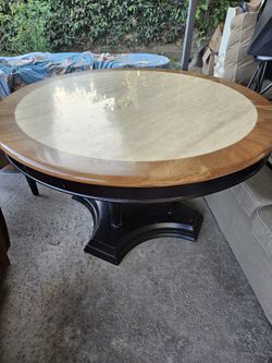Marble Round Table