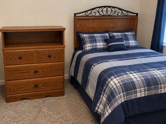 Queen bedroom set