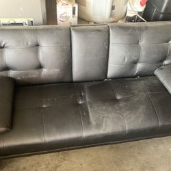 Black Futon 