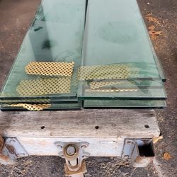 Heavy duty Glass shelves