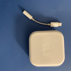 Apple Earbuds 3.5mm With Lightning Adapter 