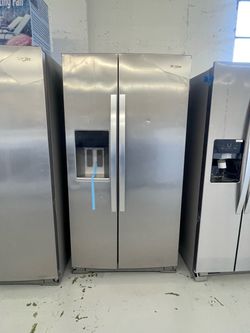 New Whirlpool 36” 20.9 Cu Ft Capacity Refrigerator Side by Side Counter Depth