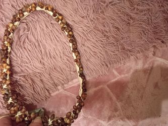 Hawaiian Shell Lei Necklace