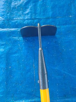 6" Gardening Hoe with Fiberglass Handle
