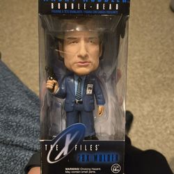 Funko Wacky Wobbler Fox Mulder Bobblehead – The X-Files (In Box)
